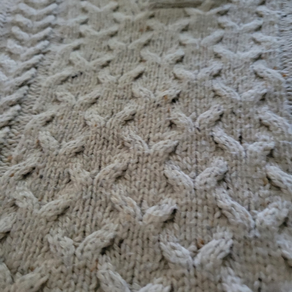 Knite Sweater - Picture 2 of 5